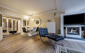 Hills Park Luxury Apartment
